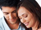 L’haptonomie Slider_Couple_Regarde_Ventre
