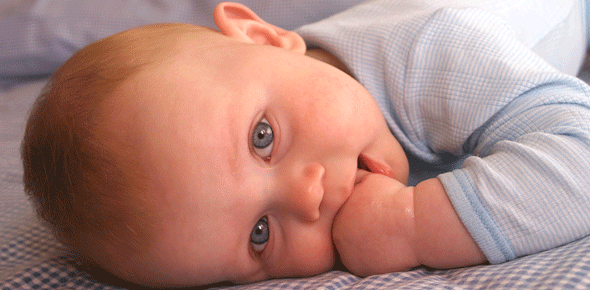 Constipation bébé : quand s’inquiéter ?